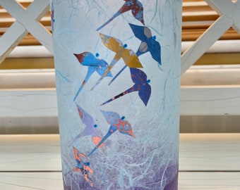 Birds in Flight, strawsilk, glass vase colourful birds,