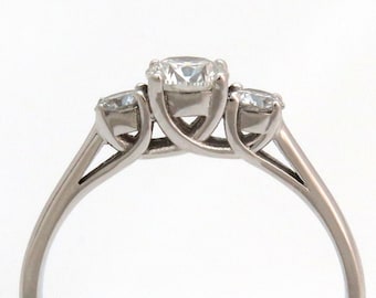 Diamond Engagement Ring, White Gold Diamond Ring, Multi Diamond Ring, 18k diamond ring, Modern Engagement Ring, Yellow/White/Rose gold,Solid
