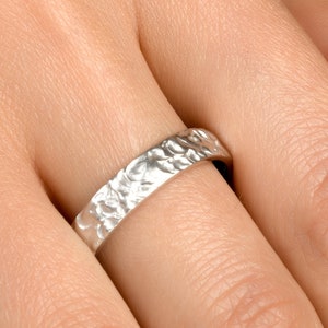 White Gold Wedding Band, Textured Wedding Ring, Rustic Wedding Ring, Wedding band men, Organic Wedding Band, Wedding band women, 14k, Boho