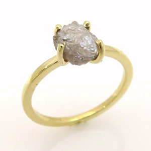 Raw stone ring, Raw diamond engagement ring, Rough diamond ring, Raw diamond ring, Uncut diamond ring, Grey diamond ring,Unique diamond ring