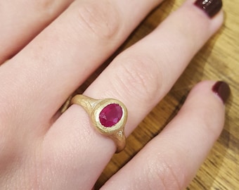 18K Gold Ruby Ring, Ruby Engagement Ring, Ruby and Diamond Ring, Antique Style Ring, Unique Engagement Ring, July Birthstone Ring, Cocktail