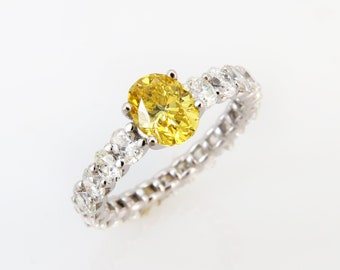 Yellow Diamond Ring, White Gold Diamond Ring, Fancy diamond ring, 18K Diamond Ring, Eternity Diamond Ring, Oval Diamond Ring, Luxurious Ring