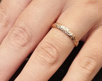 Delicate rose gold ring, Pattern wedding band, 14k rose gold ring, Engraved rose gold ring, Patterned wedding ring, Tiny wedding band