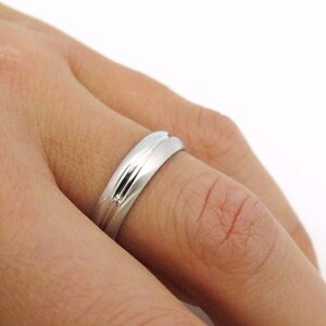 White Gold Wedding Band, Textured Wedding Band, Wedding Band Women, Unisex Wedding Band, Unique Wedding Band, Yellow/White/Rose gold, Solid