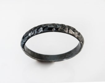 Silver Wedding Band, Black Silver ring, Oxidized Silver Ring, Stack Black Ring, Oxidized Jewelry, Hammered Ring, Rustic Ring, Gothic Ring