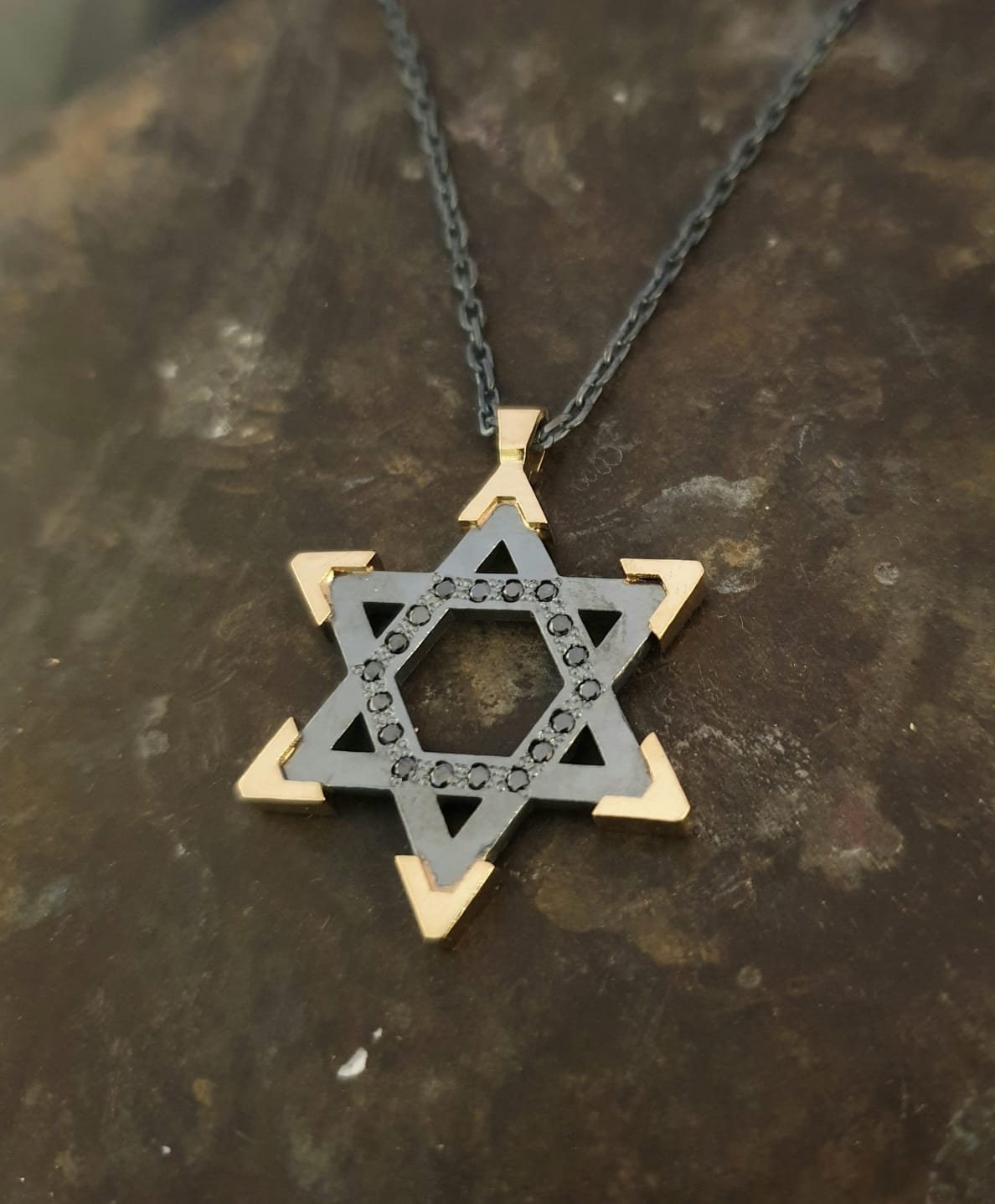 ジュエリー ペンダント ダビデの星 星 デザイン ブラックダイア 天然ダイヤモンド 4月誕生石 10金ホワイトゴールド 小サイズ ダビデの星ネックレス、ブラックダイヤモンドネックレス、ユダヤ教、星