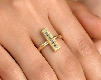 Raw Diamond Ring, Bar Diamond Ring, Diamond Ring Women, Solid Gold Ring, 18K Diamond Ring, Modern Diamond Ring, Unique Diamond Ring, Boho