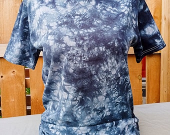 Black on Grey Tie Dye T-shirt - Amebukufu Shibori Tee Shirt - Organic Cotton Fair Trade Tshirt Dyed by Hand - Ready to Ship