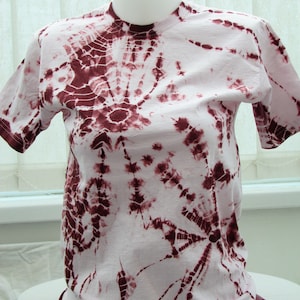Shibori Yanagi T-shirt -- Shibori T Shirt Willow Pattern -- Yanagi Shibori Tee Shirt  -- Hand Dyed in UK