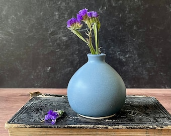 Minimalist ceramic bud vase- matte blue ceramic vase- wheel thrown ceramic flower vase- housewarming gift- matte glaze