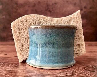 Blue sponge holder- wheel thrown ceramic sponge holder, handmade ceramic spongeholder, blue pottery sponge rest