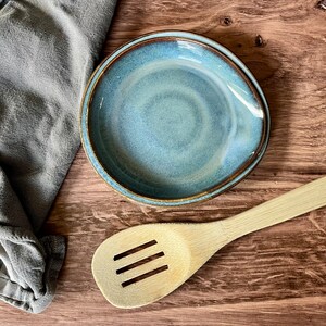 Kitchen spoon rest wheel thrown ceramic spoon rest with light and sky blue glaze kitchen gift, cooking gift, handmade spoon holder image 7