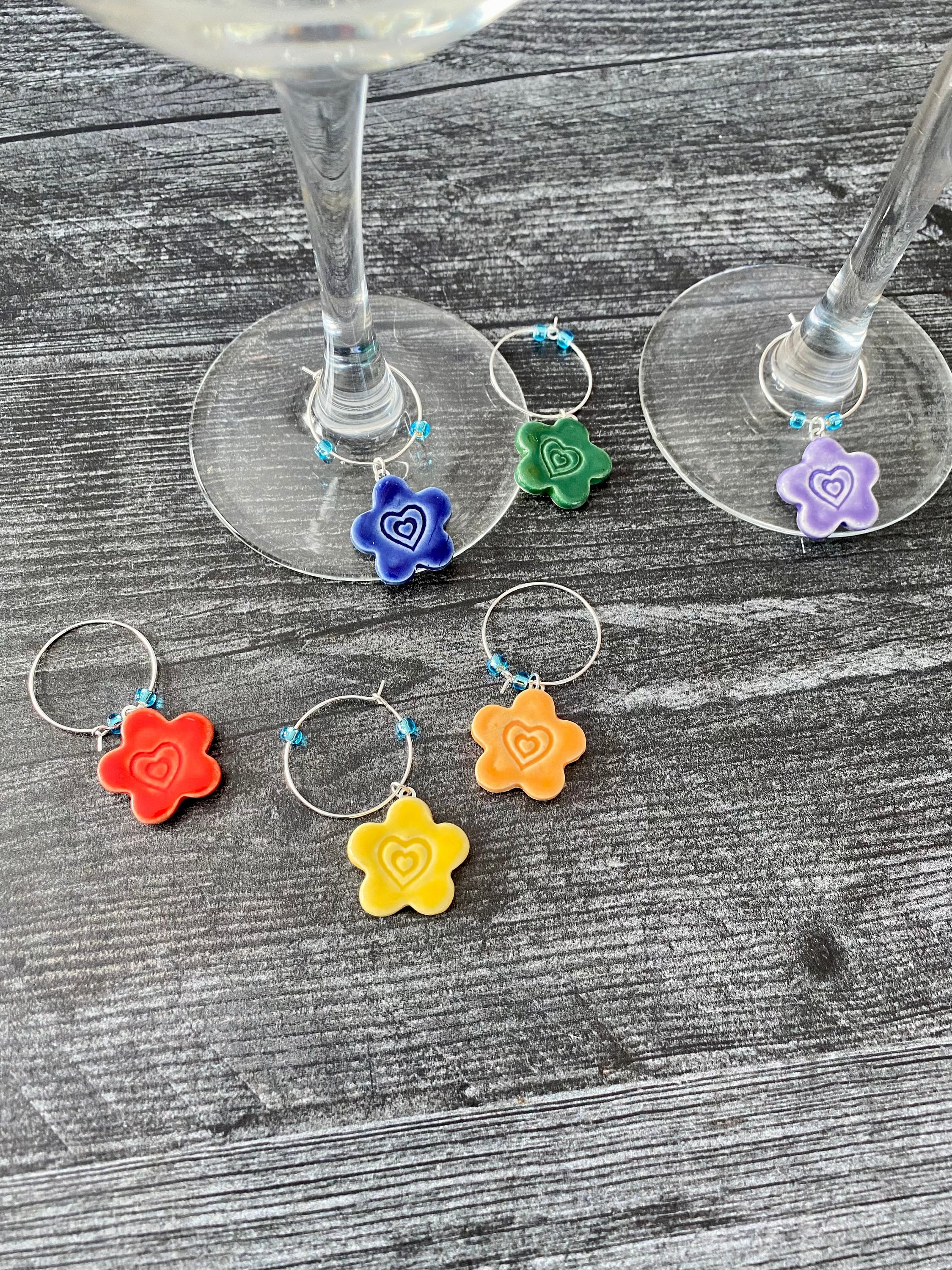 UPKOCH 16pcs Wine Glass Charms Set Silicone Glass Markers Flower Shape