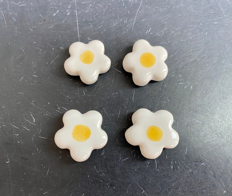 Ceramic flower magnets in tin white daisy flower magnets handmade ceramic magnet set in square tin, daisy fridge magnets, stocking stuffer image 6