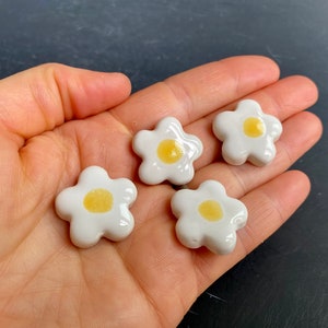 Ceramic flower magnets in tin white daisy flower magnets handmade ceramic magnet set in square tin, daisy fridge magnets, stocking stuffer image 2