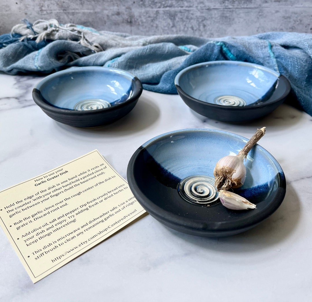 Garlic Grater Dish Garlic and Oil Dipping Bowl Blue and Black Grater