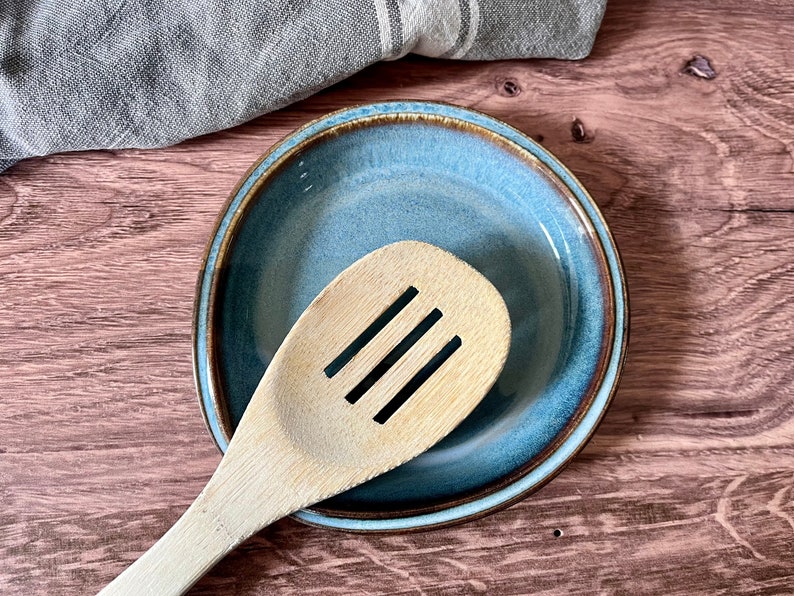 Kitchen spoon rest wheel thrown ceramic spoon rest with light and sky blue glaze kitchen gift, cooking gift, handmade spoon holder image 2