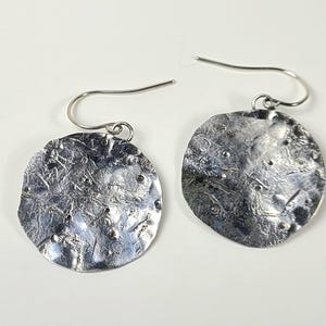 Sterling Silber Vollmond baumeln Ohrringe, grobe gehämmert Textur Kreis Ohrringe