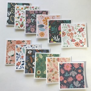 Mini-cartes fleuries, cartes de remerciement de mariage, jeu de cartes de correspondance florales, cartes vierges, étiquette cadeau, notes de boutique de notes de déjeuner, lot de 12, 7 x 7 cm