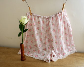 1940s Floral Tap Pants / 40s Panties / Cotton Knickers / Size Large / Lace Hem / Elasticated Waist / M L XL