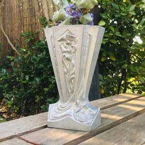 BONITA JARDINERA FRANCESA Art nouveau de jardín maceero modernista para plantas jarron antiguo Art Deco con pátina plateada
