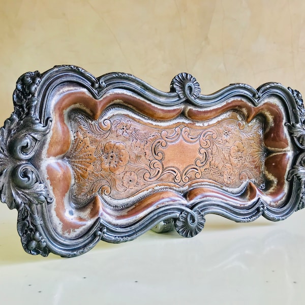 IMPRESIONANTE BANDEJA Francesa de cobre plateado platillo Art Nouveau 1900s repujado joyero vacíabolsillos modernista tarjetero antiguo