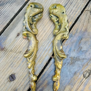 ORNAMENTOS de BRONCE para mueble embellecedor estilo Luis XVI adorno antiguo para esquina de mesa o cómoda remate floral dorado con rocaille
