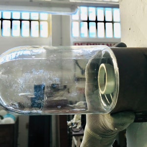 APLIQUE INDUSTRIAL de PARED de cristal y baquelita lampara vintage de techo con cúpula iluminación mid century para baño o Loft