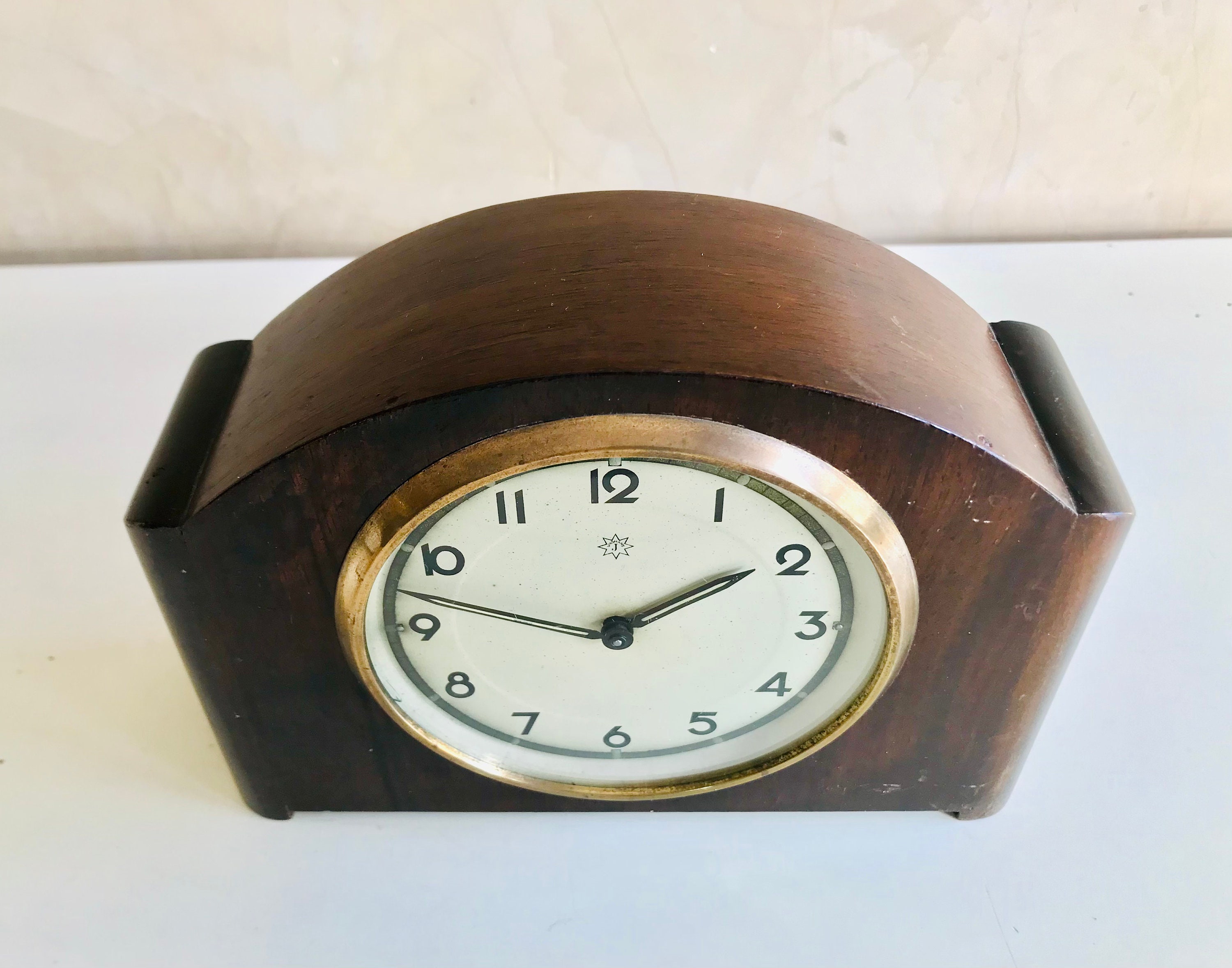 RELOJ De MADERA JUNGHANS Mecánico De Sobremesa Alemán De 1930 Despertador  Vintage De Cuerda Mid Century De Colección 