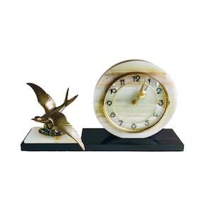 RELOJ ART DECO de mármol de colores vintage con figura de golondrina reloj de sobremesa o repisa francés de 1930