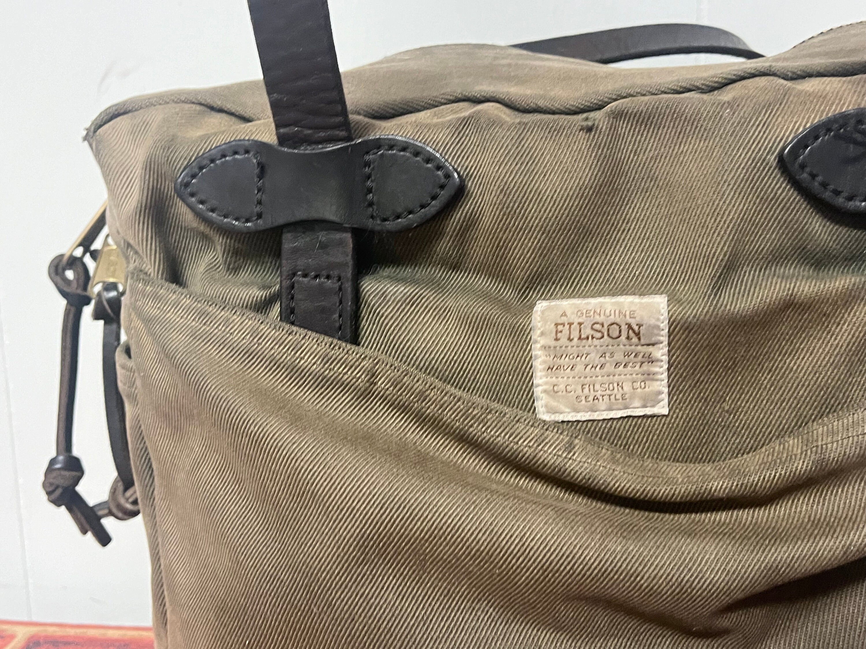Vintage CC FILSON CO Field Bag - Army Green Cotton Canvas + Vintage CC FILSON CO Field Bag - Army Green Cotton Canvas +