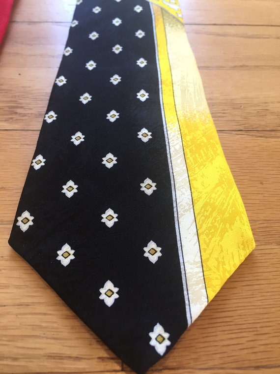 Rush Limbaugh vintage silk tie - gold geometric sw