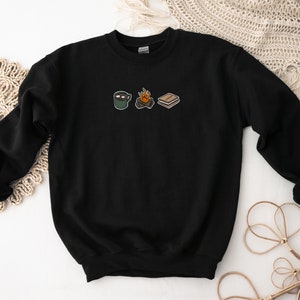 Camping Sweatshirt // Camp Life // Smores // Unisex Heavy Blend Crewneck Sweatshirt