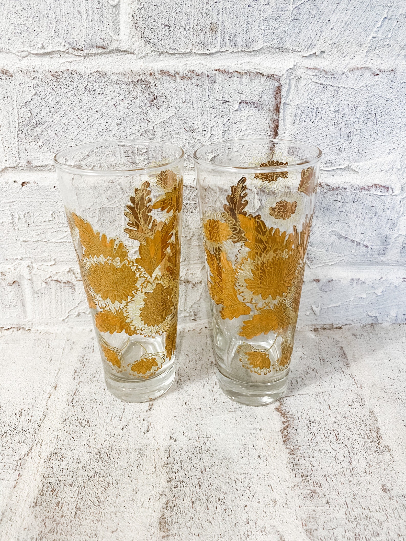 Pair Of Gold Floral Detailed Juice Glasses Etsy pair-of-gold-floral-detailed-juice-glasses-etsy