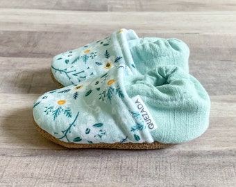 Trendy Baby Moccasins - Teal Floral