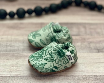 Green Floral Baby Moccasins - Handmade Baby Moccs - Spring Baby Shower Gift - Floral Baby Shower - Floral Toddler Moccasins