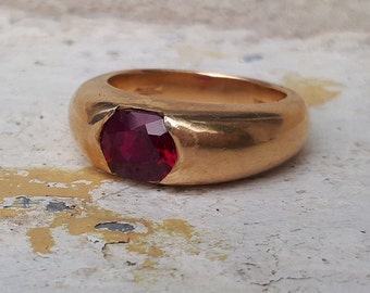 Antique 18ct gold ruby ring