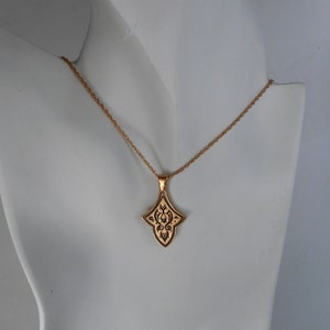 Collar de bronce con diseño floral persa, regalo para el octavo aniversario.