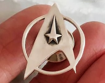 Star Trek Starfleet Lapel Pin | Trekkie Gifts, Gifts for Nerds and Geeks, Sci Fi Cuff Links, Grooms Gifts, Men's Accessories