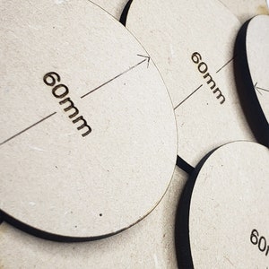 MDF 60mm ronde bases | Circulair, Disc, Cirkel, TTRPG Landschap, Battlefield RPG, Basing, Terrein,
