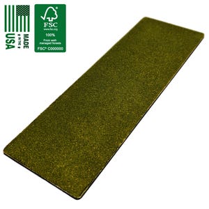 Könnte beinhalten: Ein rechteckiges, olivgrünes Pad mit strukturierter Oberfläche und schwarzem Rand. Das Bild enthält den Text "MADE IN THE USA" und das FSC-Logo, das darauf hinweist, dass es aus gut bewirtschafteten Wäldern stammt.