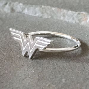 Wonder Woman Sterling Silver Gift Set, DC Comics, Geek Girls, Gifts for Comic Book Nerds, Womens Accessories image 2