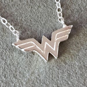 Wonder Woman Sterling Silver Gift Set, DC Comics, Geek Girls, Gifts for Comic Book Nerds, Womens Accessories image 3