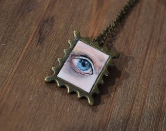 Origineel miniatuur schilderij van het oog van een geliefde. Victoriaanse rouwketting. Draagbare kunst. Unieke statement-sieraden. Nek kunst.