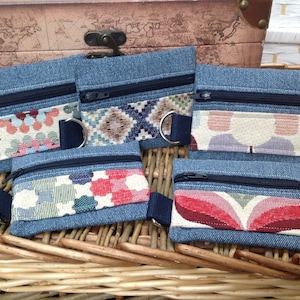 Monedero, tarjetero denim reciclado, portamonedas con zip, tarjetero, tapiz hecho a mano y monedero denim, regalo para ella, jeans reciclados