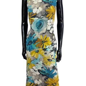 dolce and gabbana blue and yellow dress You get treated like this when you look impossible to replace. Dolce & Gabbana Multicolor Printed Silk Midi Dress Dolce & Gabbana Blue Leather Mesh Slingback Heels Dolce & Gabbana Blue Beige
