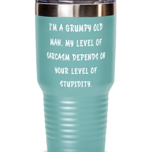 Presenter till farfar, jag är en grinig gammal man. Min nivå av..., rolig farfar 30oz tumbler, isolerad tumbler från barnbarn