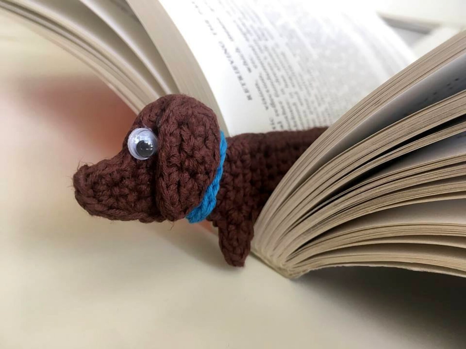 Crochet Dog Bookmark, Dachshund Bookmark, Book Lover Gift, Book