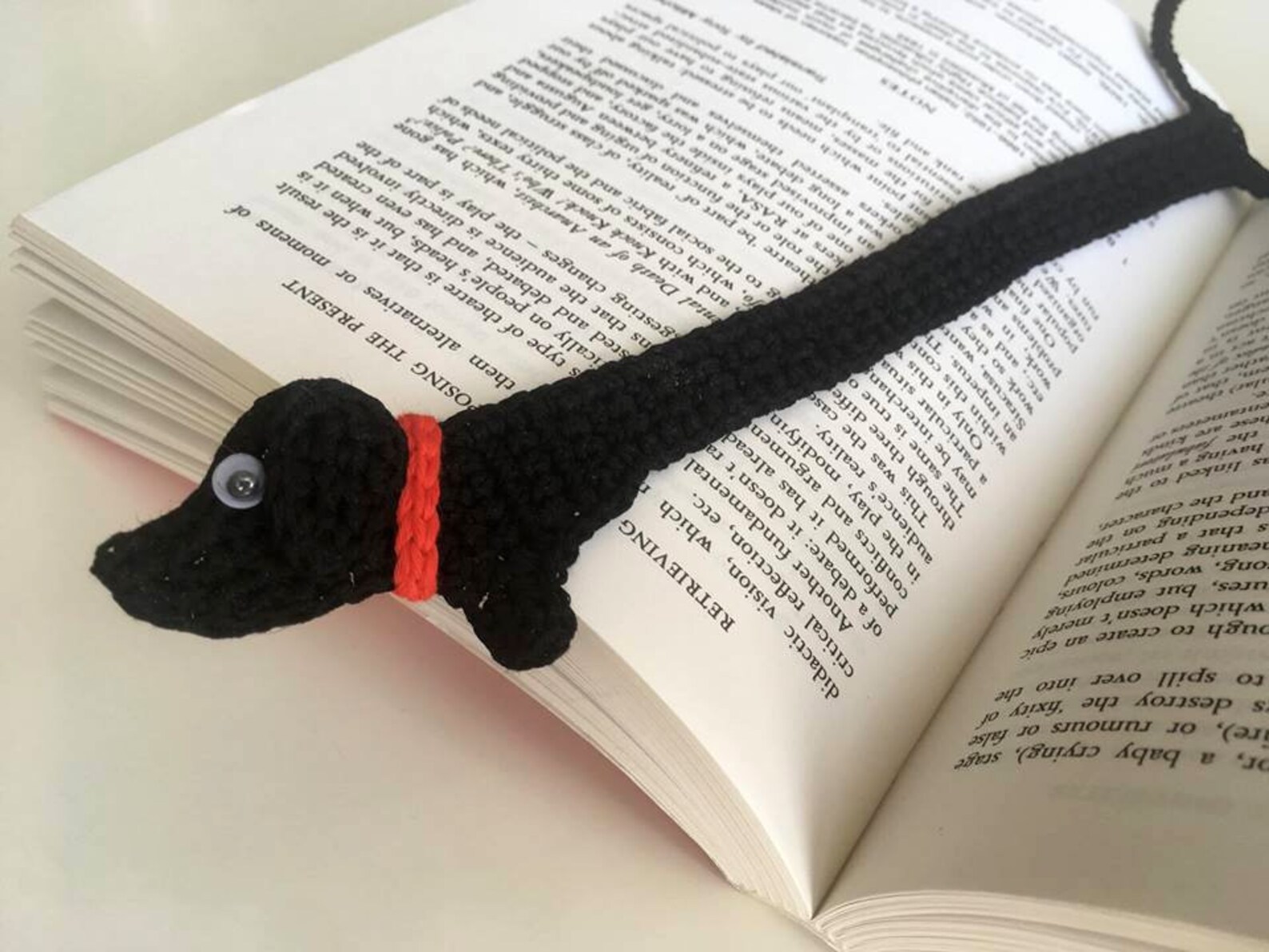 Crochet Dog Bookmark, Dachshund Bookmark, Book Lover Gift, Book