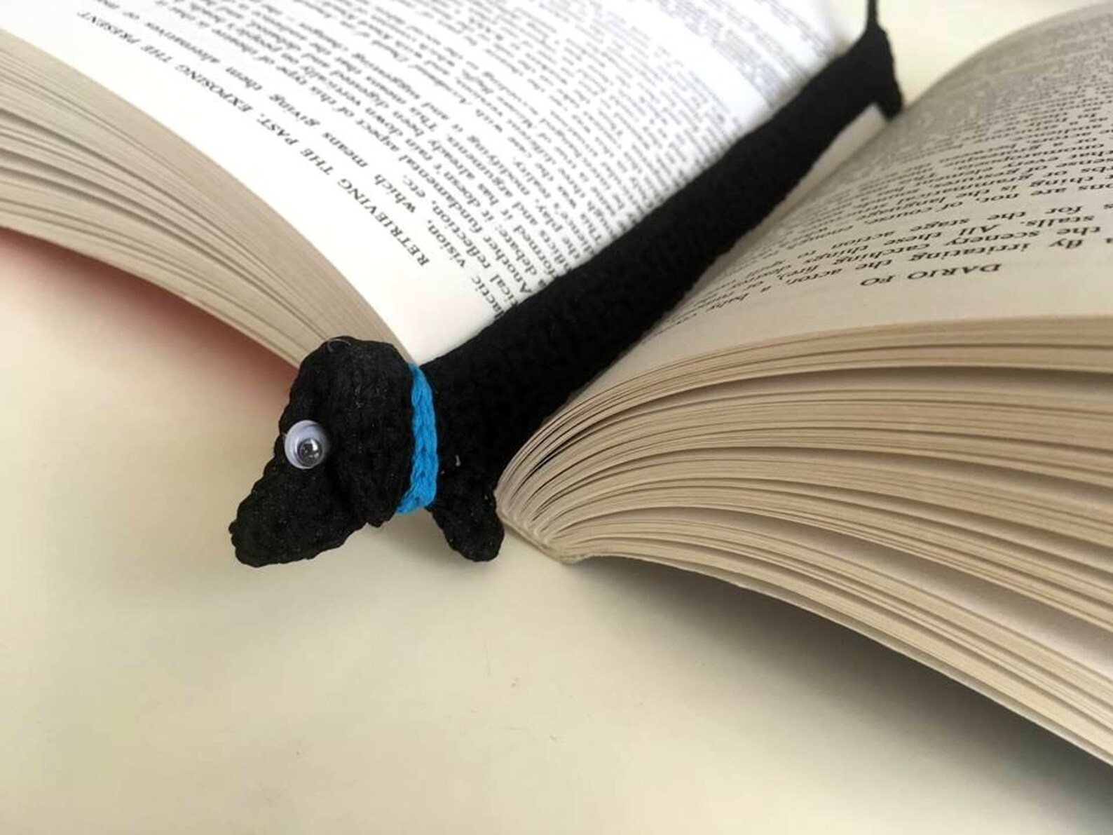 Crochet Dog Bookmark, Dachshund Bookmark, Book Lover Gift, Book